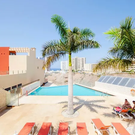 Modern Duplex With Heated Pool & 360° Sea Views *