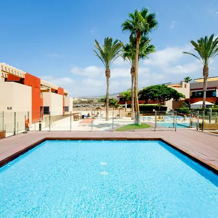 Modern Duplex With Heated Pool & 360° Sea Views *